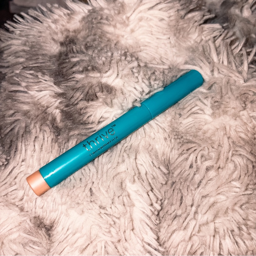 Thrive Causemetics Brilliant Eye Brightener ~ Stella ~ with Built-In Sharpener ~